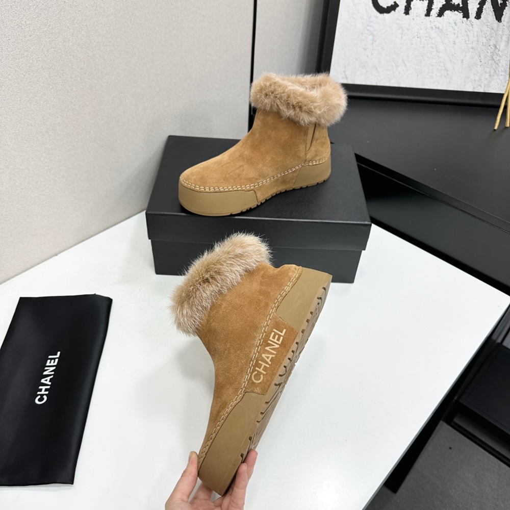 CHANEL Fur Trim Snow Boots Logo Rubber Sole Ankle Boots - Picture 8 of 9